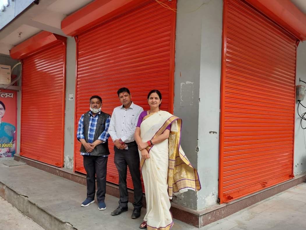 Mayor's camp office became saffron