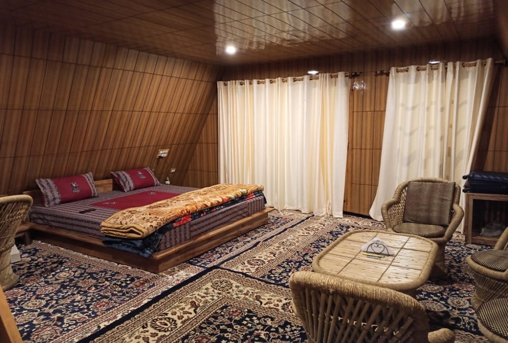 Disaster Resistant Eco Hut Made In Munsiyari First Time in India Beautiful Photos