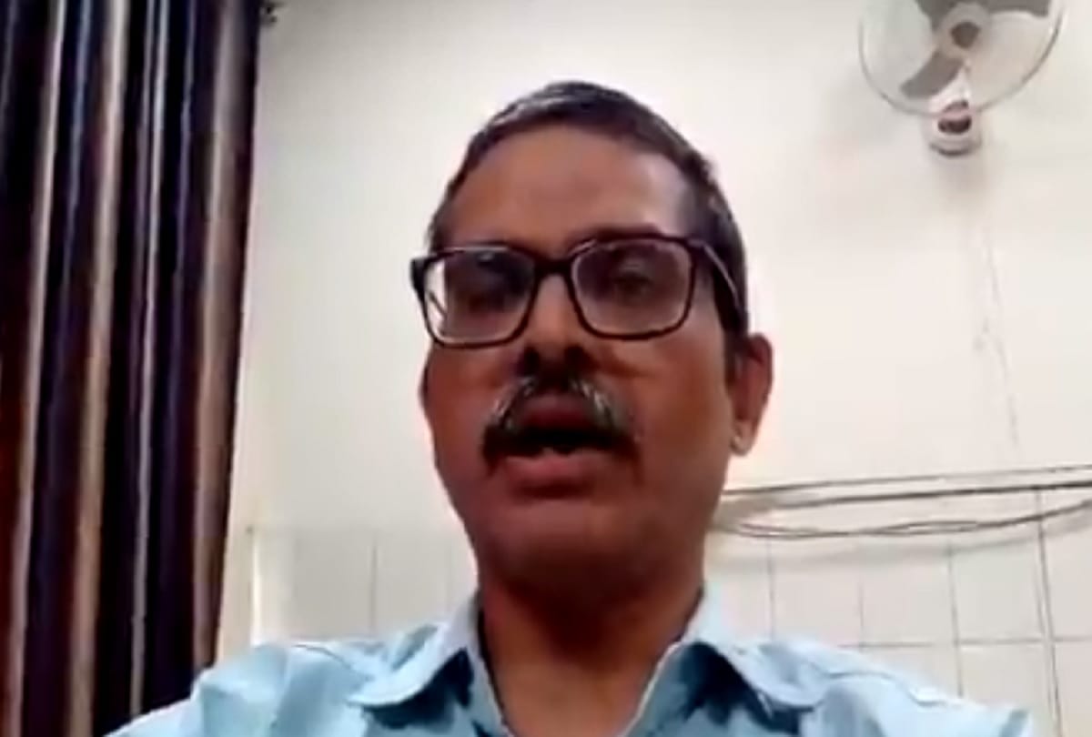 IPS Amitabh Thakur receives his VRS as ordered by Home Ministry 