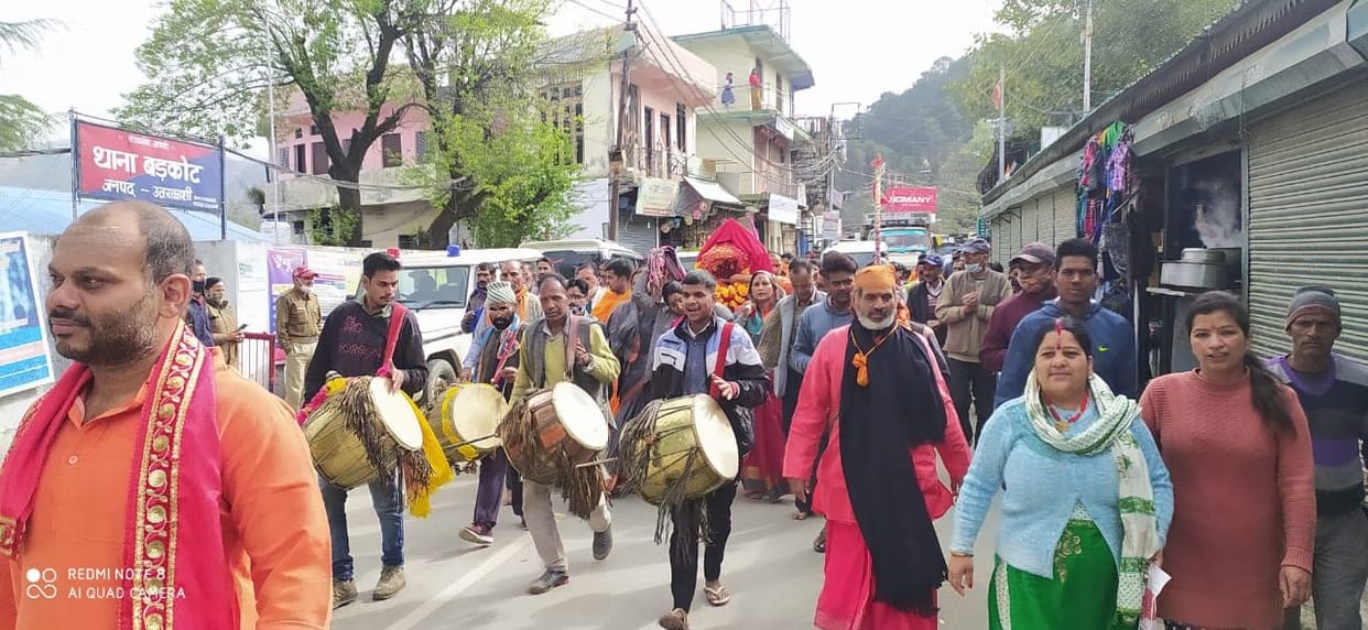 Yamuna Jal Kalash Yatra grand welcome