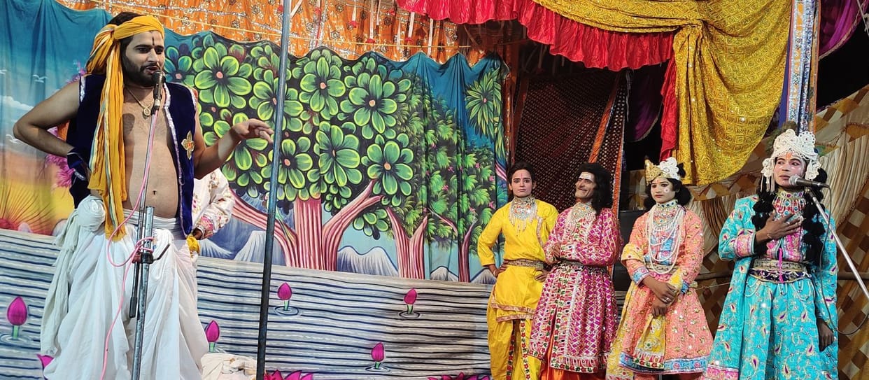 The colors of Brij's Holi, showered flowers