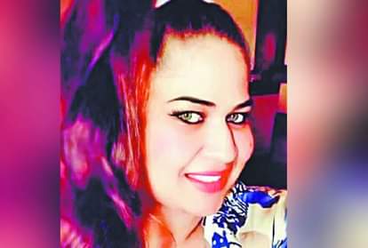 हरियाणवी गायिका सिनम कैथोलिक।