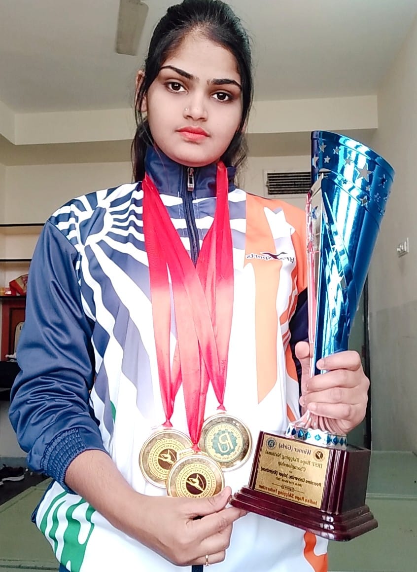 Nidhi wins in rope skipping competition, won three gold medals