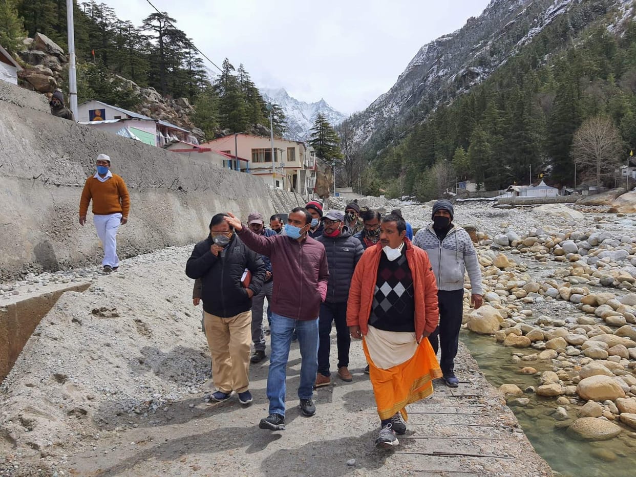 Arrangements should be made before the opening of the doors of Gangotri Dham