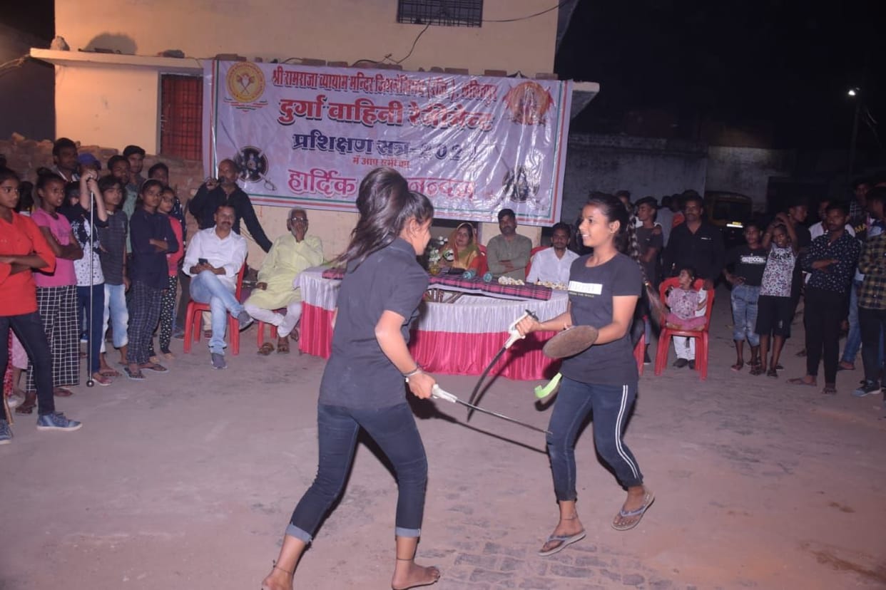 sword fighting training to daughters