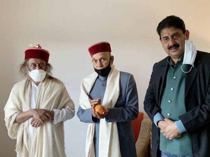 Ravi Shankar's role in resolving Ayodhya issue important: Dhumal