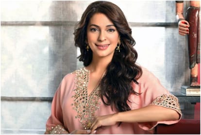 Juhi Chawla released a video about bad effects of 5G says phones do not run on magic