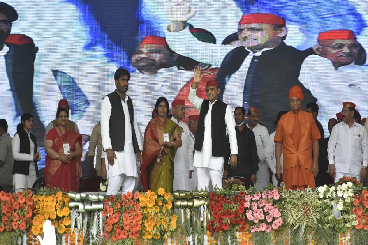 Meerut News: Akhilesh Yadav has target on BJP and ten big things of Jansabha and see photos