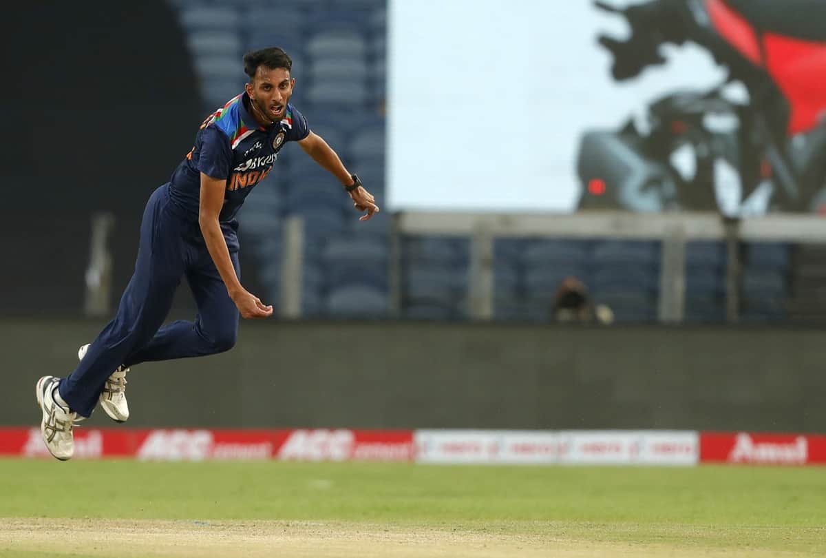 IND vs ENG Prasidh Krishna registered best bowling figures on debut in ODI for india