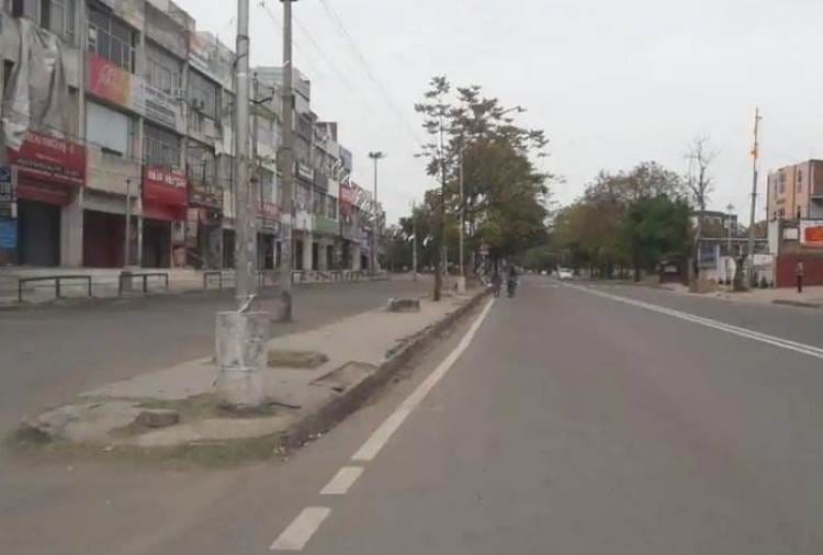Shopping malls and restaurants remain closed on Sunday in Mohali due to surge in Covid-19 cases