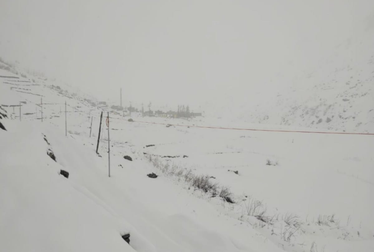 Himachal Weather Today: fresh snowfall recorded in high hills including rohtang, rainfall in shimla