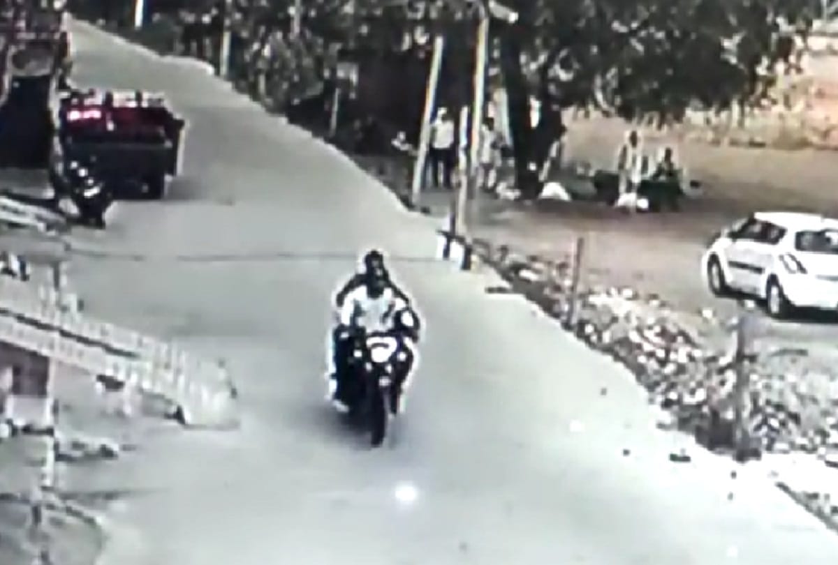 Delhi News : Bike riders shot dead former army man 