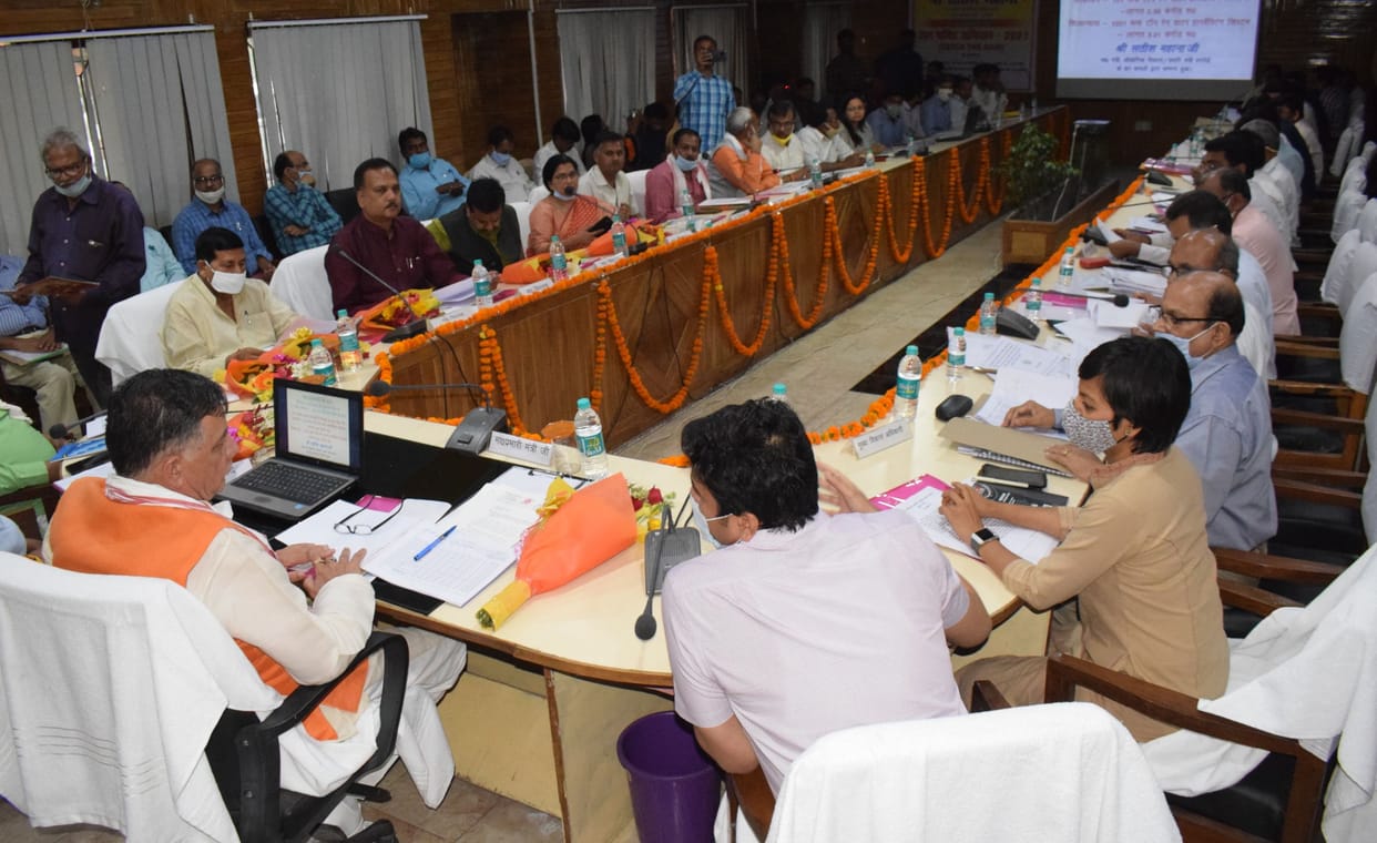 6 billion 38 crore rupees district plan resolution passed