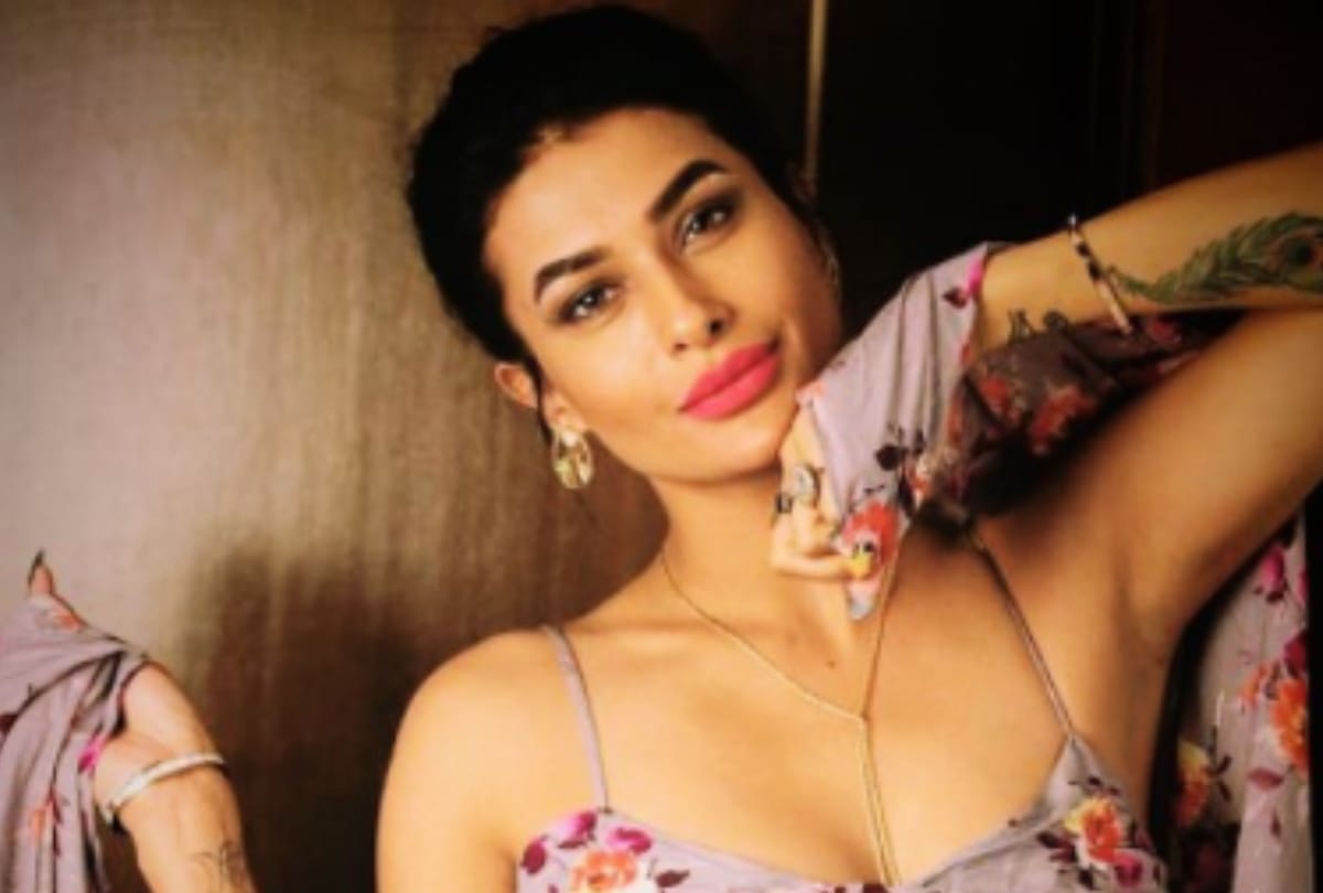 Bigg boss 14 contestant pavitra punia says she is not comfortable shooting love making scenes