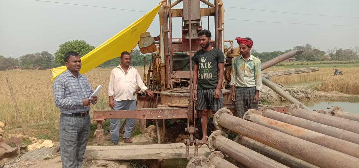 Team from Lucknow inspected the water tank that remained in Chandrapura village