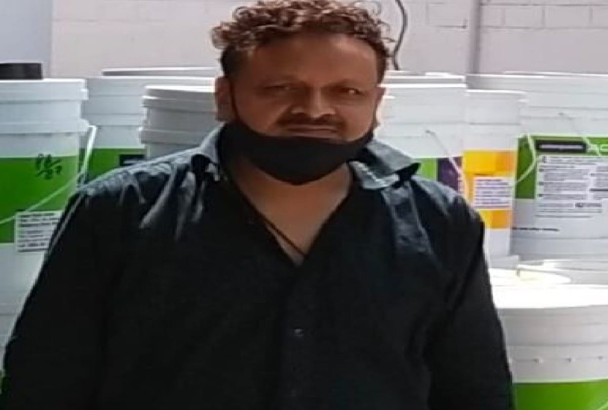 Police arrested businessman for selling duplicate paint in agra