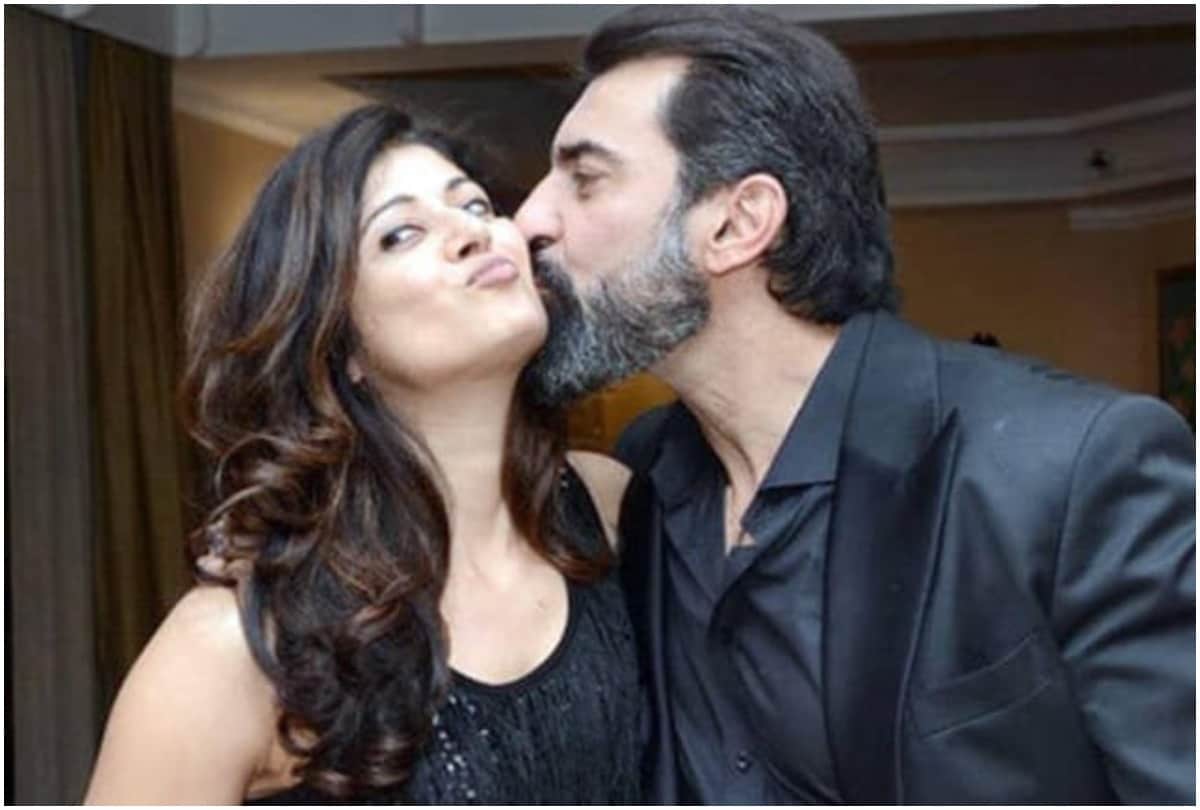 Actress Pooja Batra Shares Stunning Pictures On Social Media Goes Viral