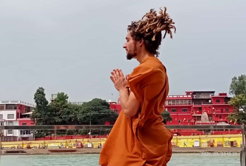 Maha kumbh 2021: Ben Baba arrives For Ganga Snan By Walked from Switzerland