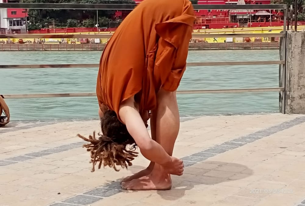Maha kumbh 2021: Ben Baba arrives For Ganga Snan By Walked from Switzerland