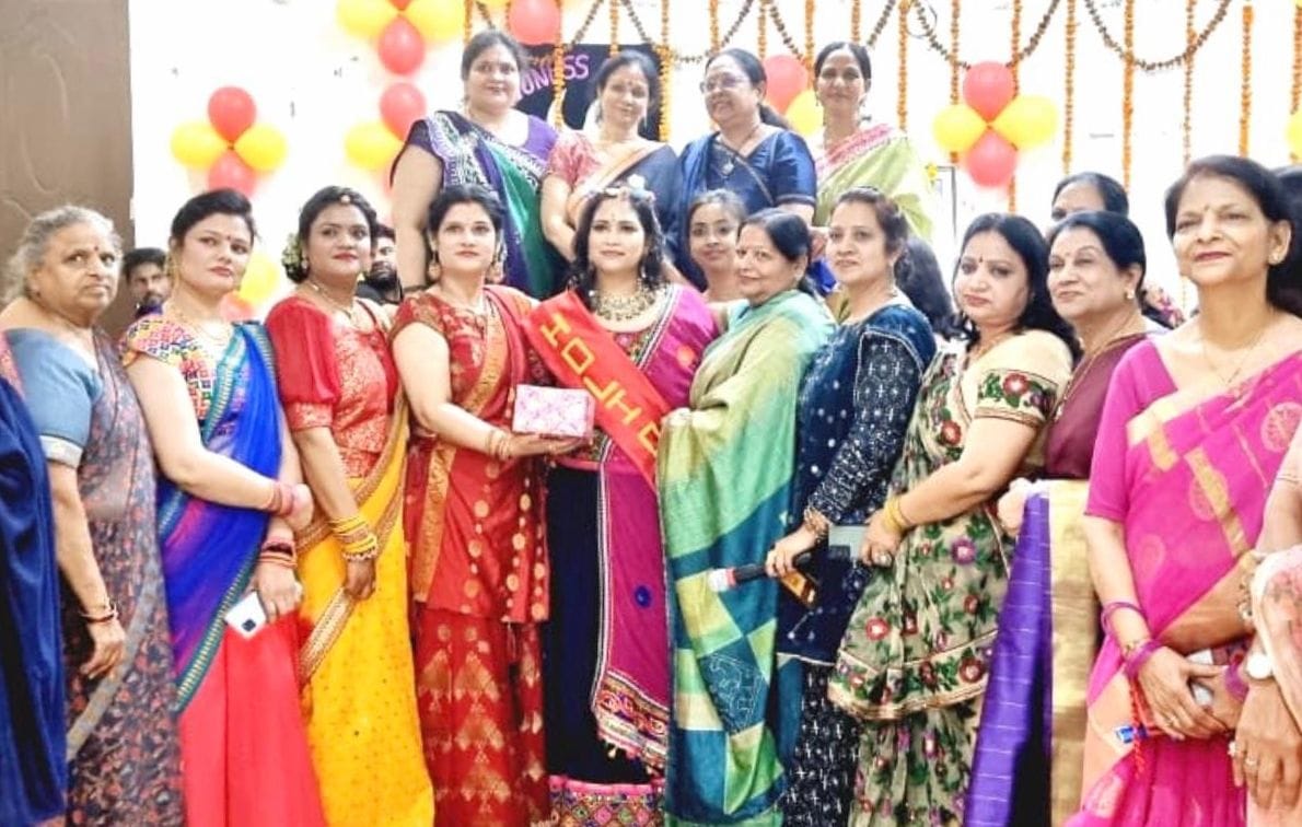Amita was chosen Holy Queen in Bijnor