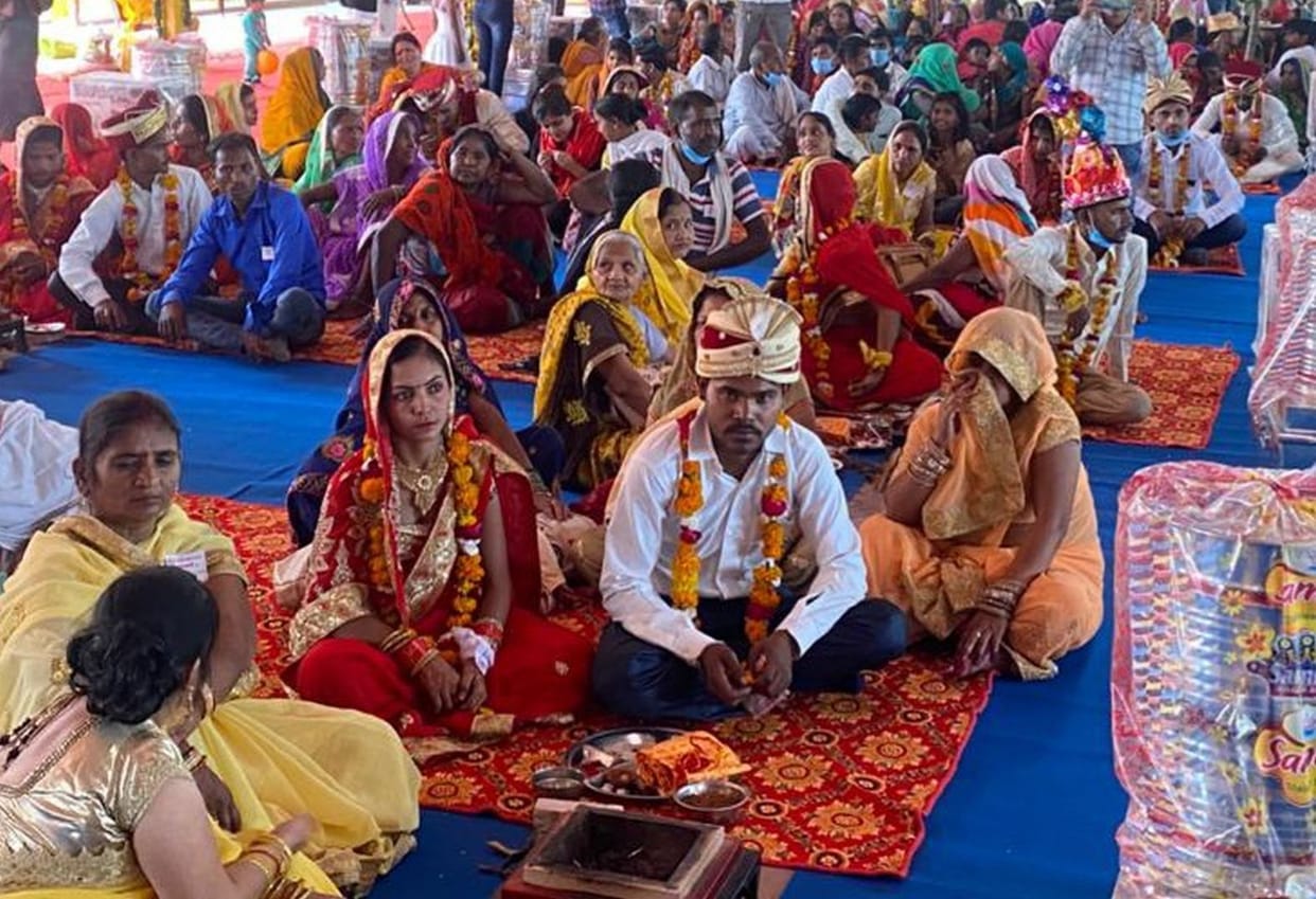 36 couples held a couple's hand