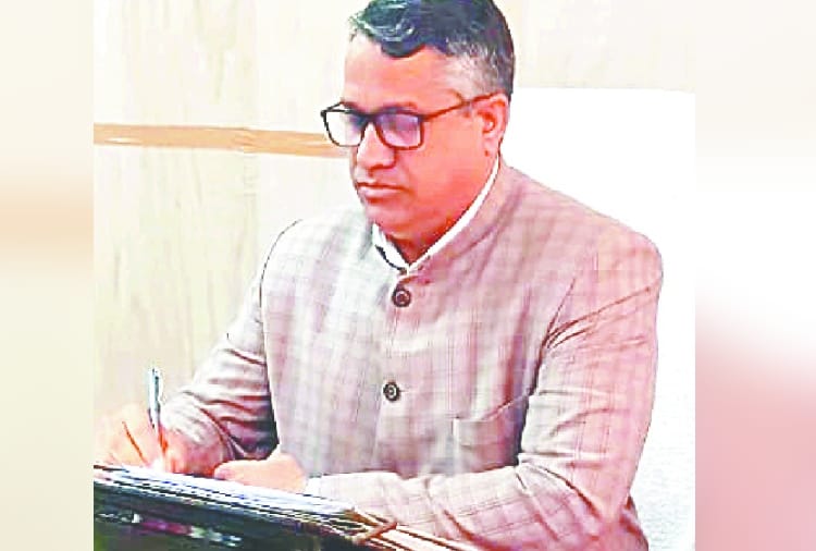 Newly appointed Haryana Staff Selection Commission  chairman Bhopal Singh take oath