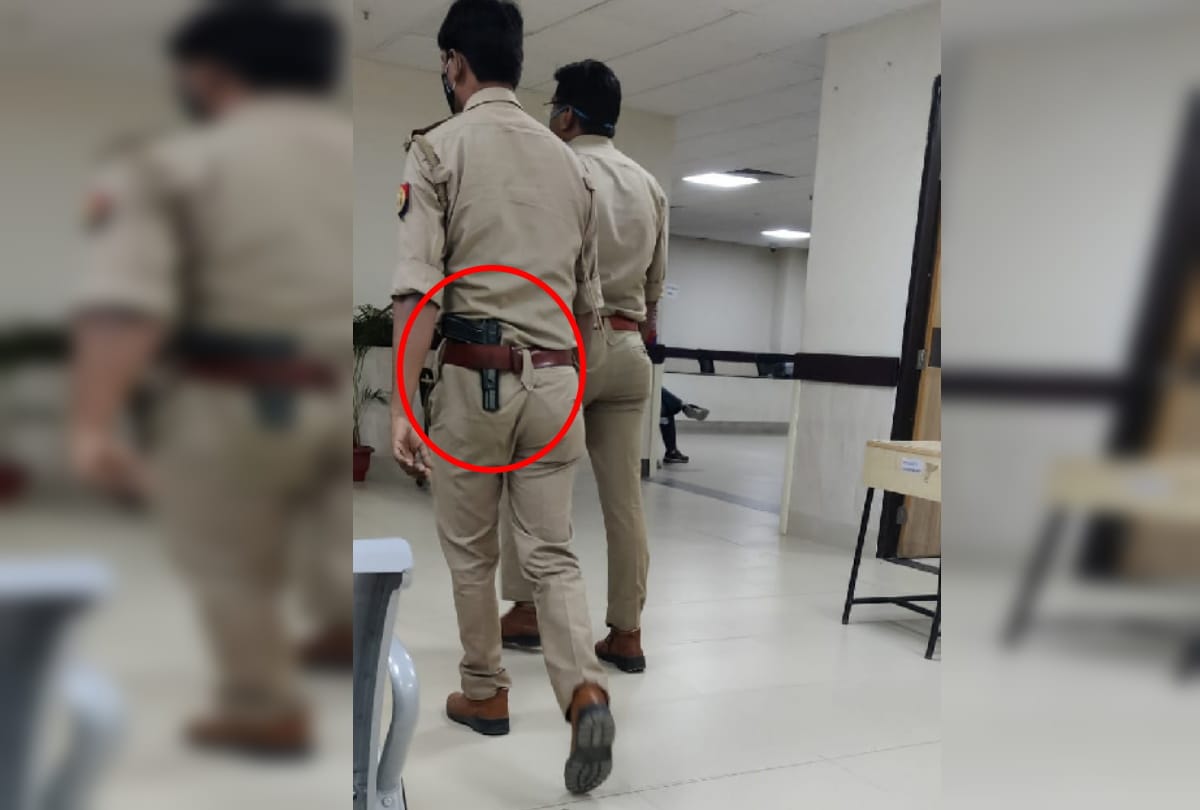 two SI reached AIIMS OPD with pistols in Gorakhpur