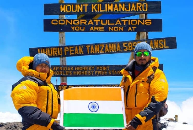 Mountaineer Rohtash Khileri And Anu yadav Climbed Mount Kilimanjaro