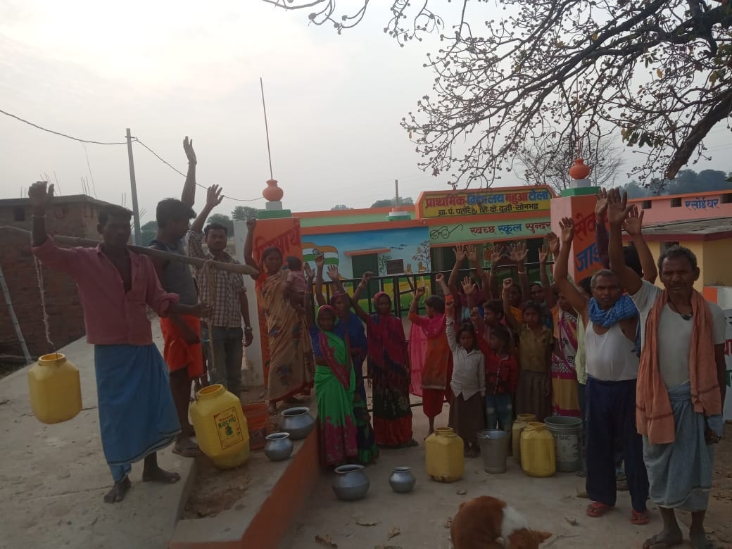 Villagers demonstrated for drinking water