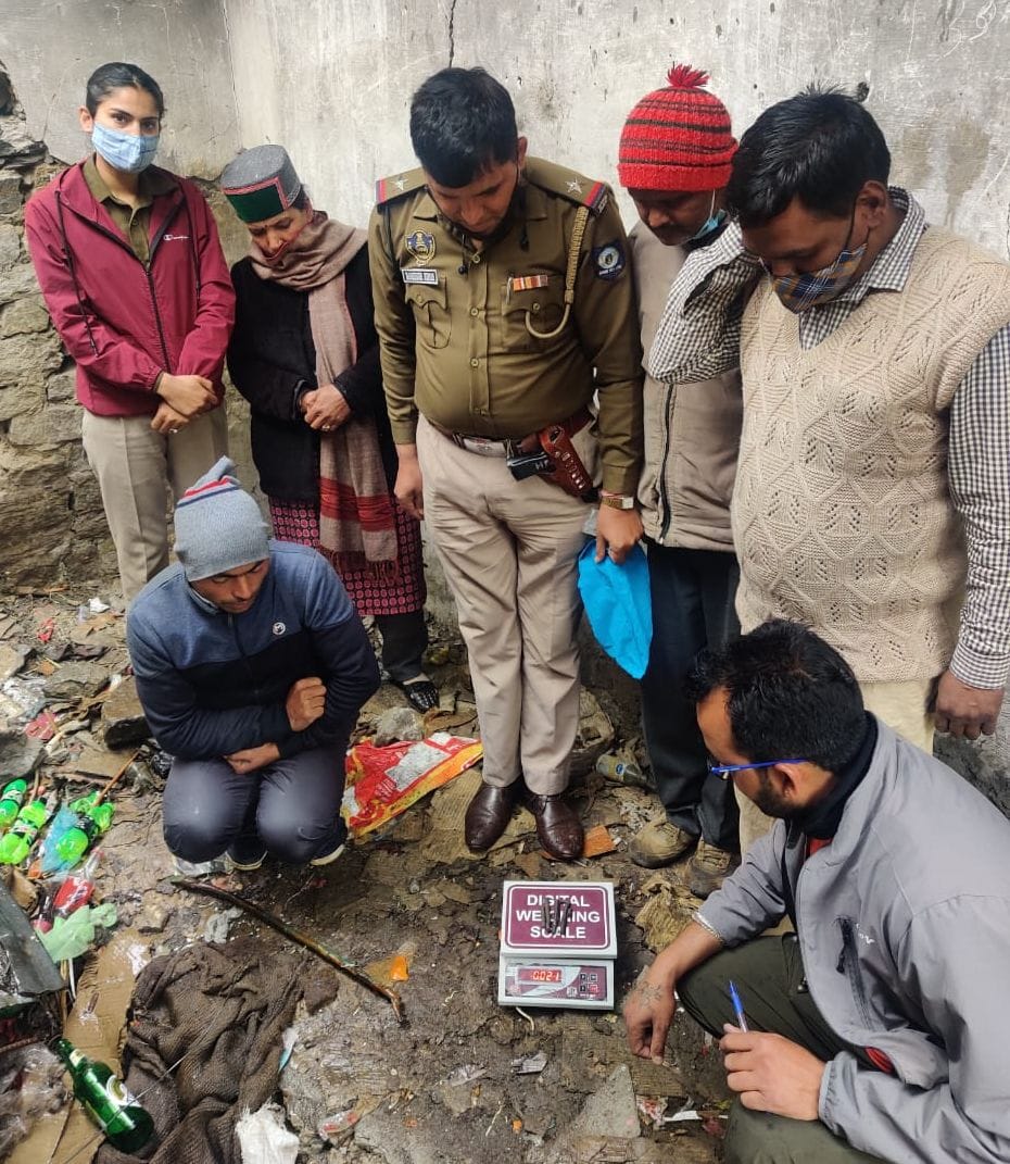 women arrested with charas in sungra kinnaur