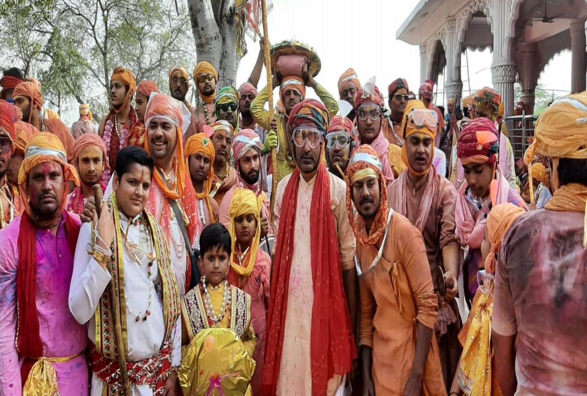 Nandgaon Ki Lathamar Holi Celebrated After Barsana In Mathura