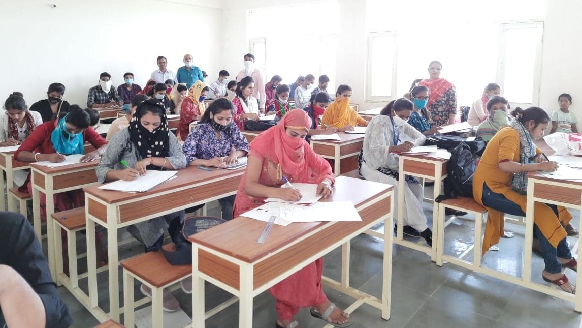 Deputy Director of Higher Education Department did surprise inspection of colleges