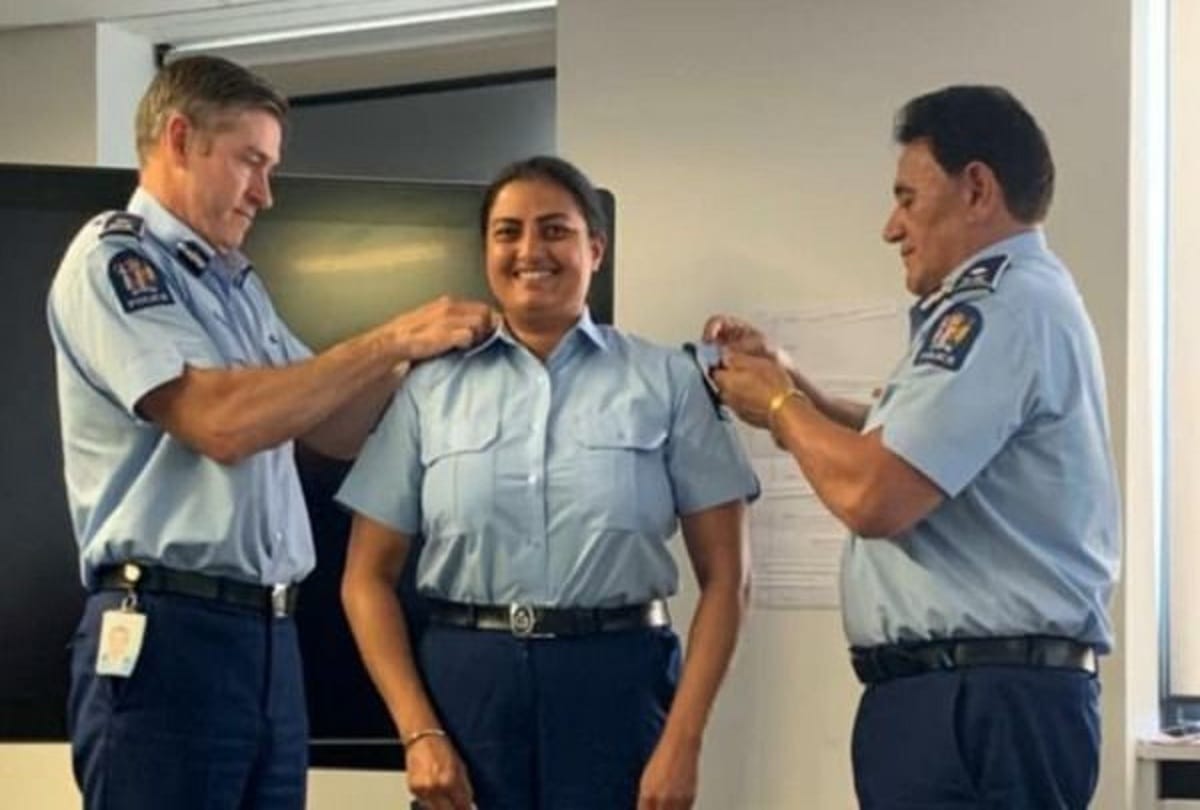 indian woman mandeep kaur after divorce become new zealand police constable