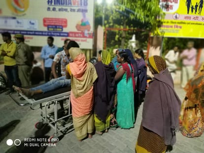 Two friends lying unconscious on the railway track one dead uproar in Jaunpur district hospital