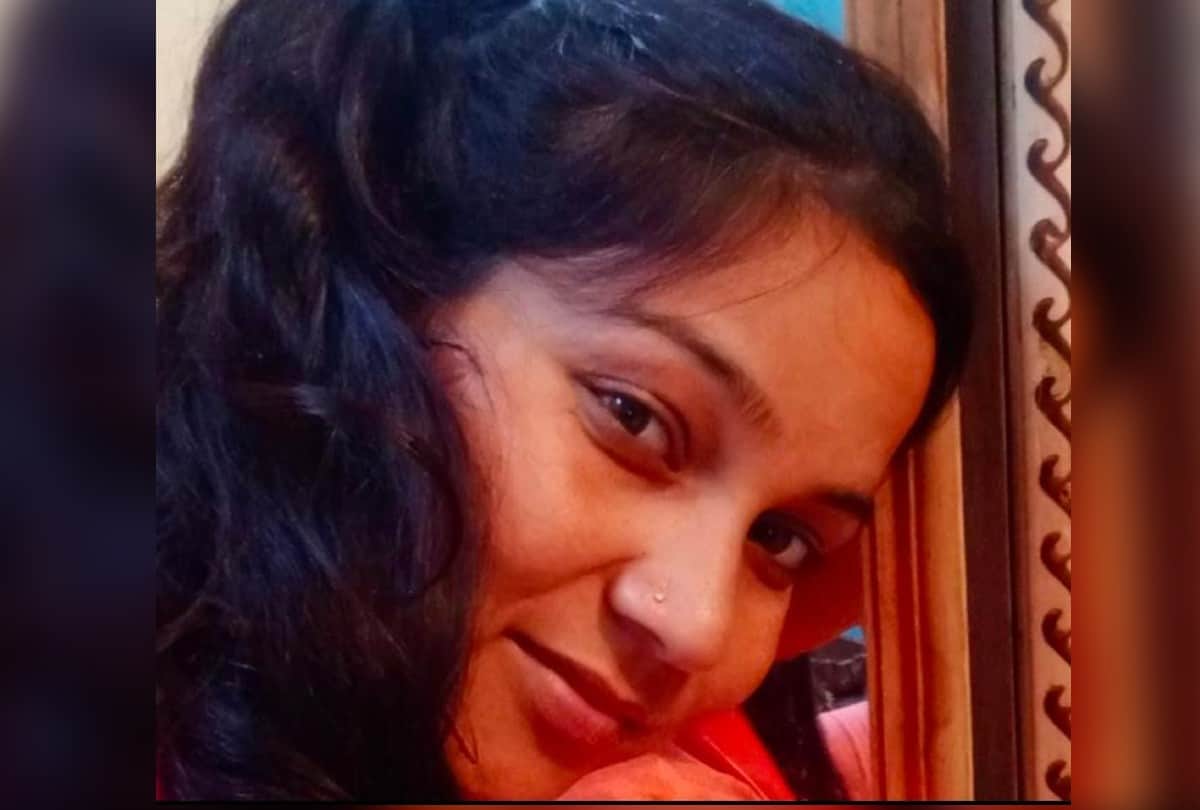 Murder In Love Affair Of Devendra By Acid Attack In Agra