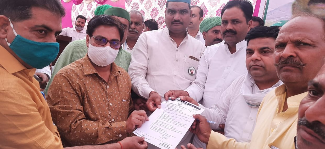 If the problems are not resolved then the farmers will agitate