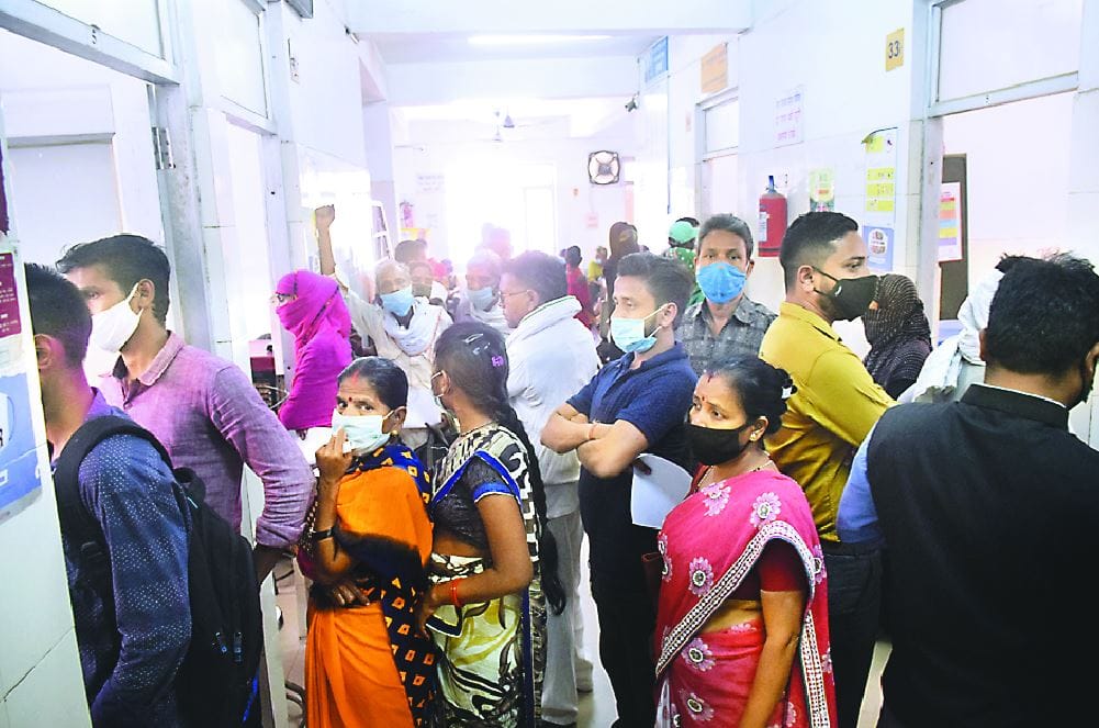 Coronavirus: Shops will be closed for three days due to violation of social distancing DM Varanasi warns