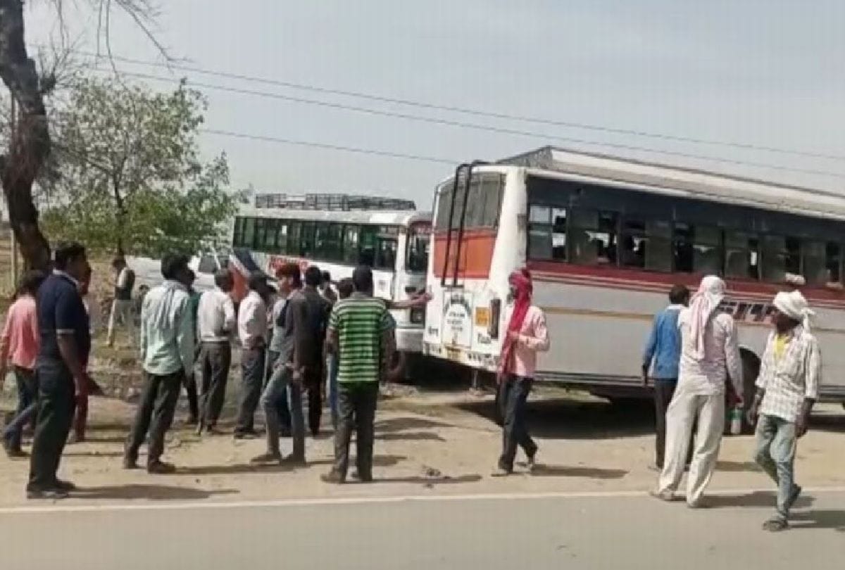 devotee dies of electrocution after touching electric line in mathura