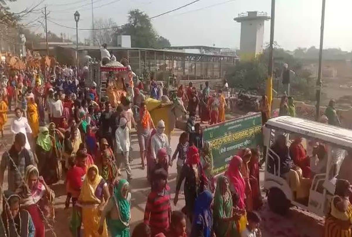 Rangbhari Ekadashi 2021: Saints And Devotees Give Vrindavan Parikram