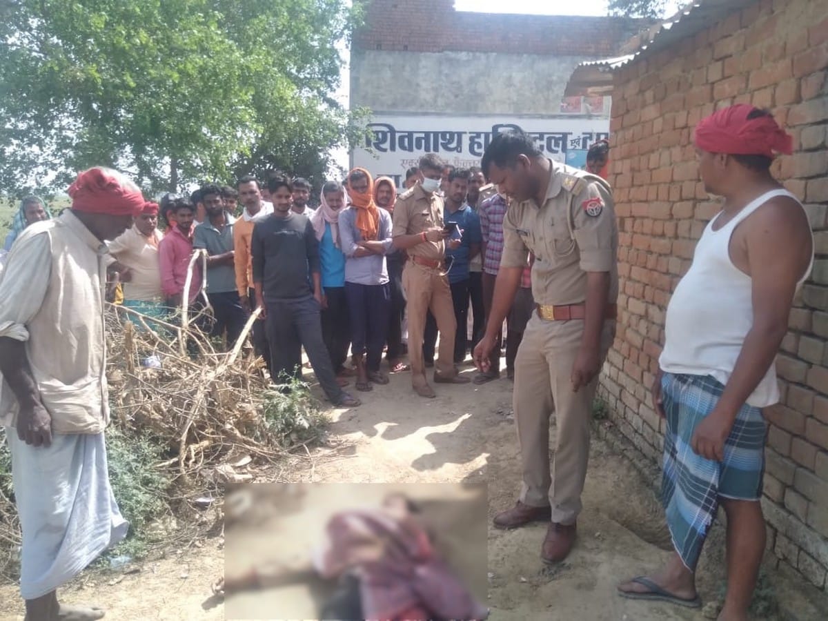 Kotedar dead body found in front of liquor shop in chandauli