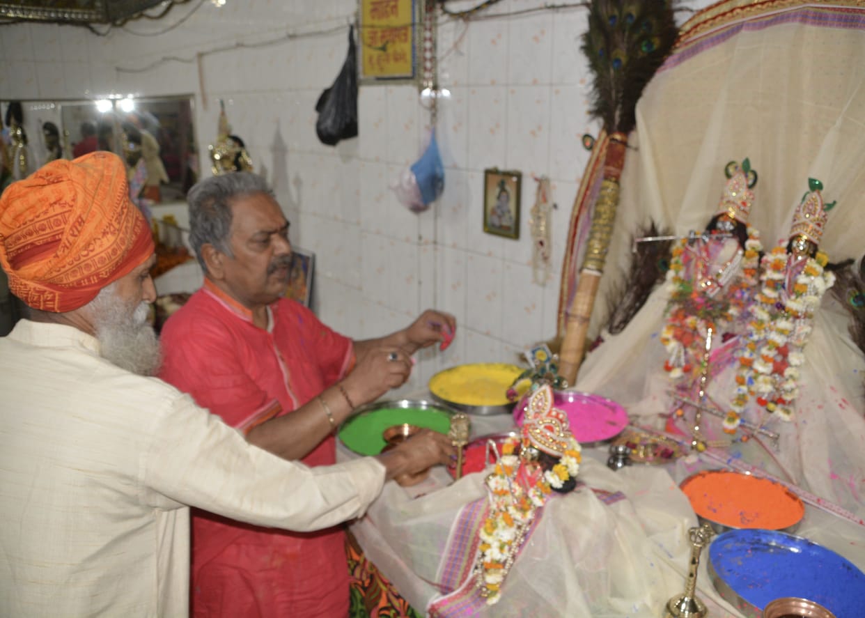 cultural news,braj mein faag,Rangbharni Ekadashi,braj ki holi,firozabad ki holi,bihariji mandir firozabad