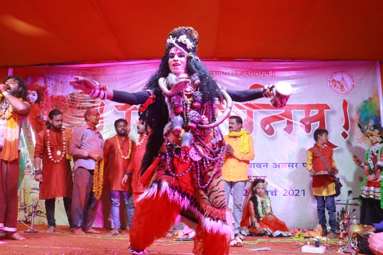 Rangabhari Ekadashi in Varanasi: grand aarti of Baba Kashi Vishwanath see the Shivarancham pictures