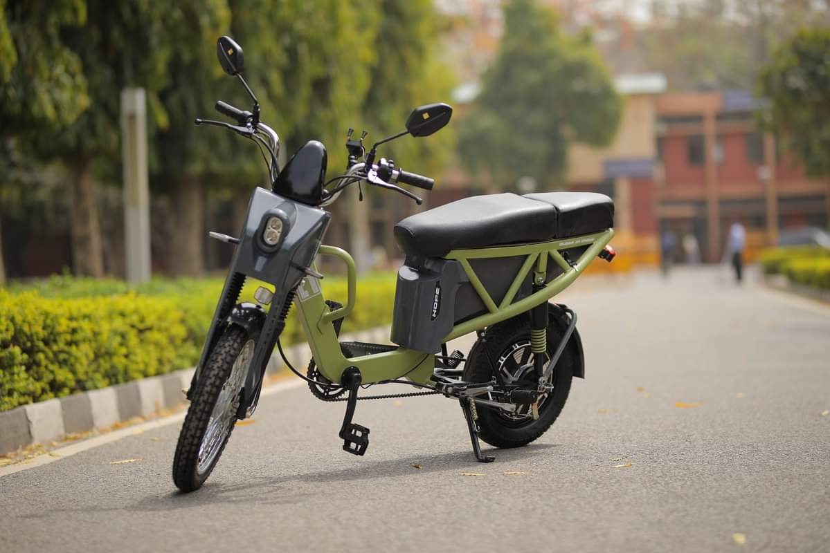 Geliose Hope Electric Scooter launched with claimed running cost of 20 paise per kilometer IIT Delhi Startup Geliose Mobility electric vehicles in india 2021