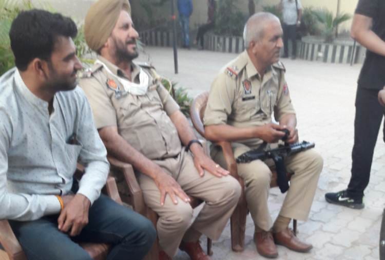 Haryana STF reached Maya Garden to search a Gangster