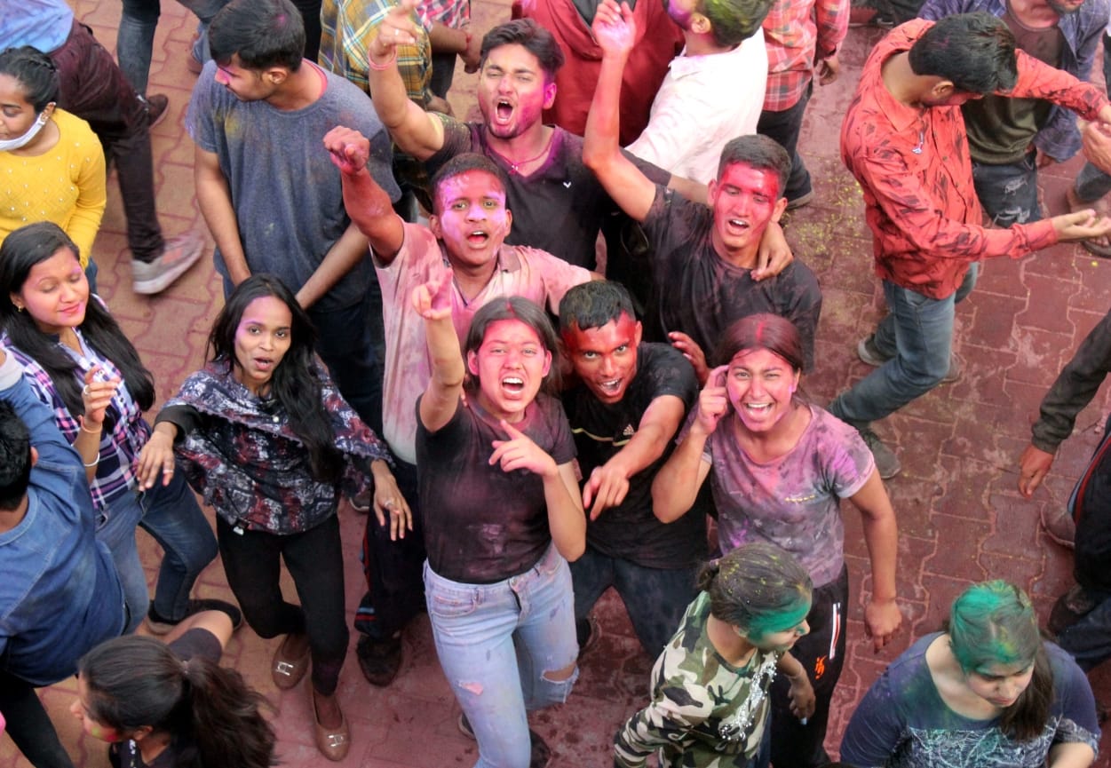 holi 2021: celebration of kumaoni holi in dehradun with dhol damau, photos
