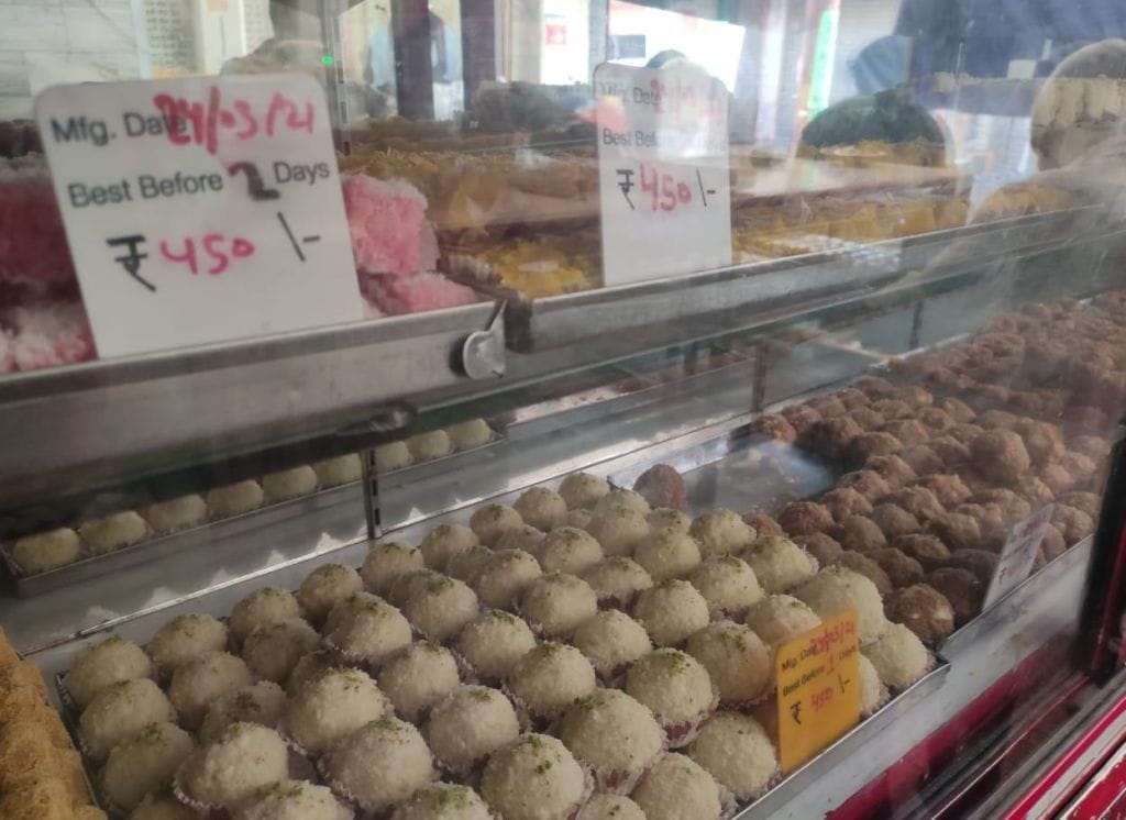 Big shopkeepers are writing validity date, small ones do not mention
