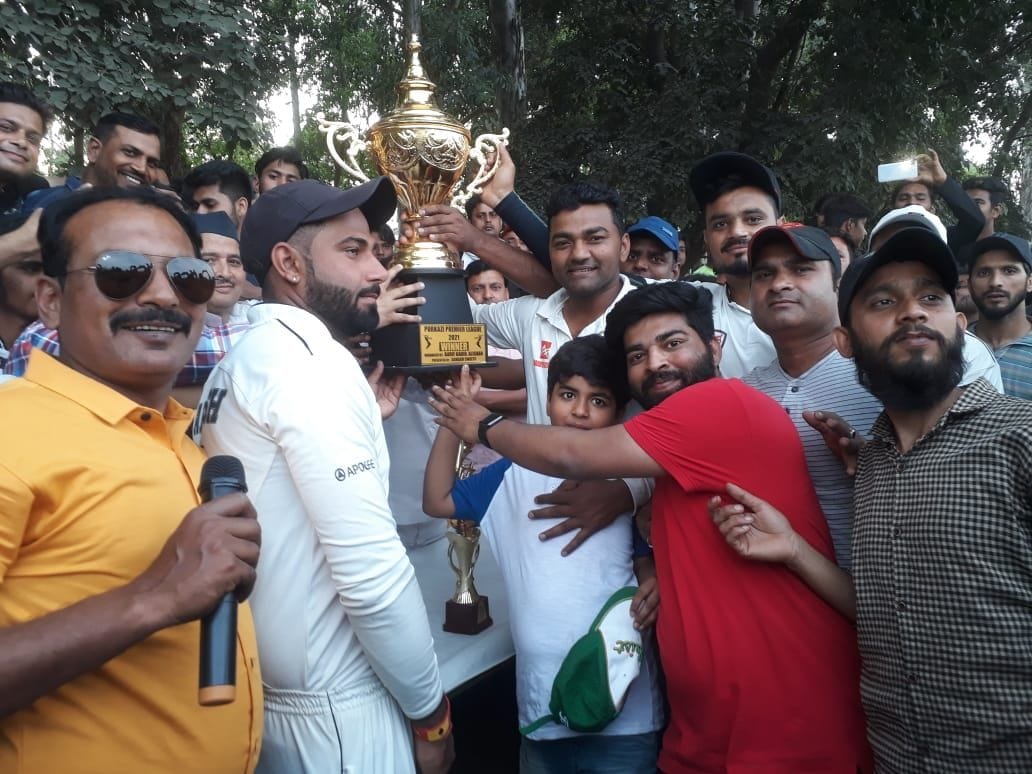Hapur's team won the final match of cricket