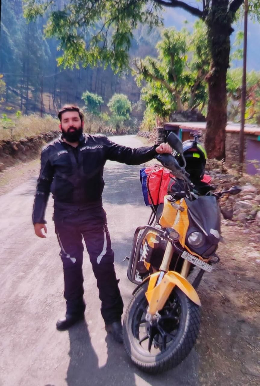 delhi guy died in an accident in almora
