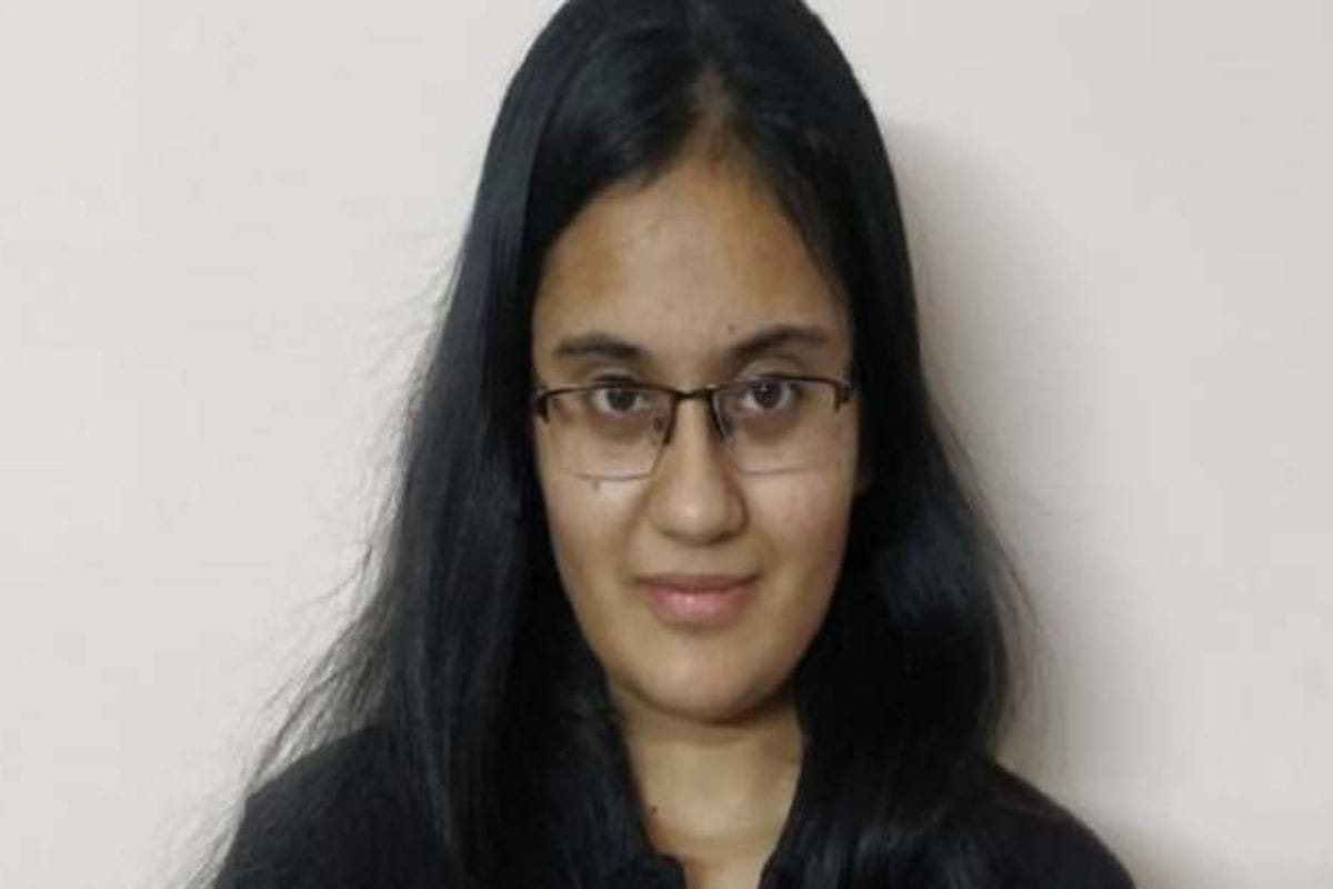 JEE Main Result 2021 : Kavya Chopra became first girl to score 300/300 in Engineering entrance exam