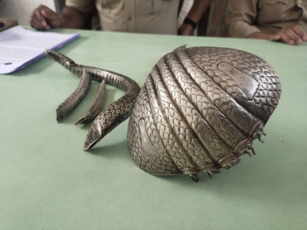 Police recovered stolen silver from Delhi